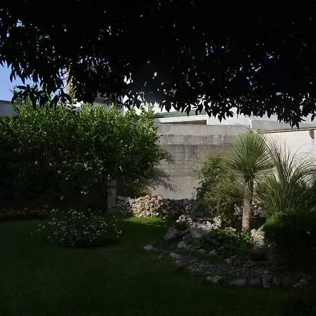Bouganville, Casa Sul Giardino Vicino Otranto Holiday home Giurdignano